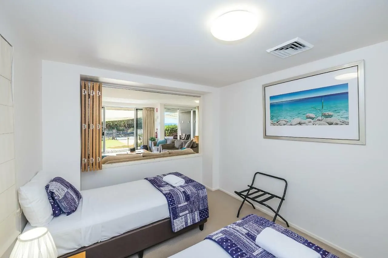 On The Beach Resort Bribie Island Woorim Daire